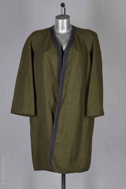 JUNIOR GAULTIER CIRCA 1988
MANTEAU d'inspiration...