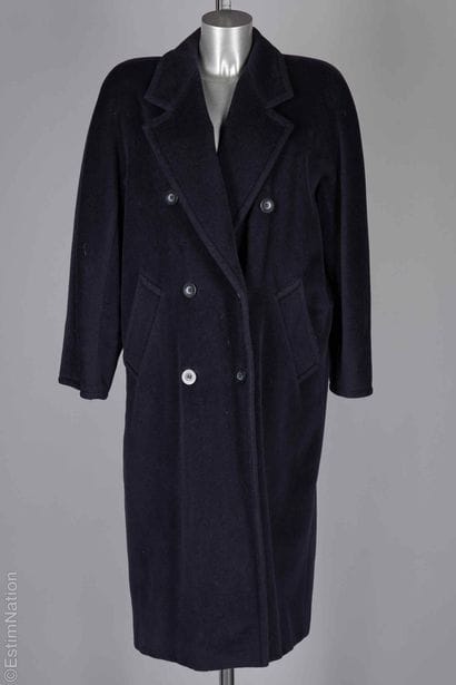 MAX MARA VINTAGE
MANTEAU en laine bleu nuit,...