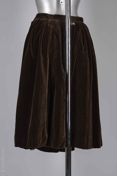 SAINT LAURENT RIVE GAUCHE (FALL/WINTER 1984/85...
