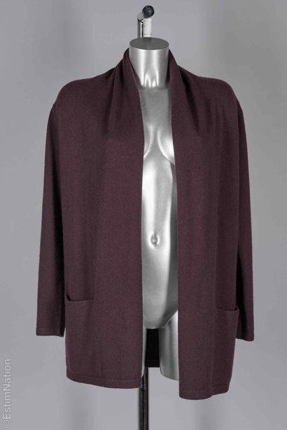 ERIC BOMPARD, MAX MARA
DEUX GILETS en tricot...
