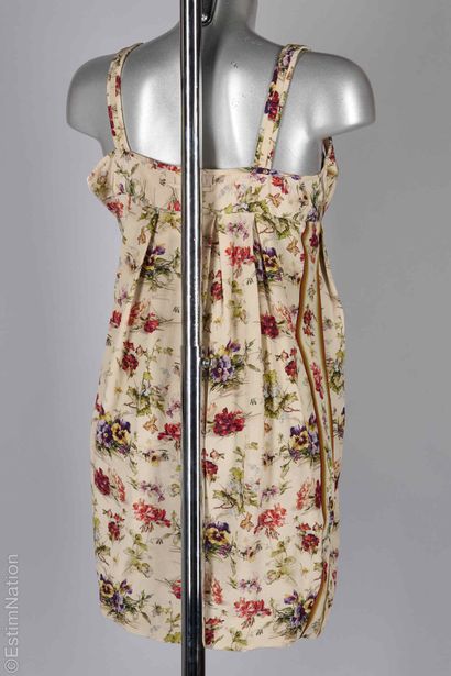 JEAN PAUL GAULTIER FEMME
ROBE d'inspiration...