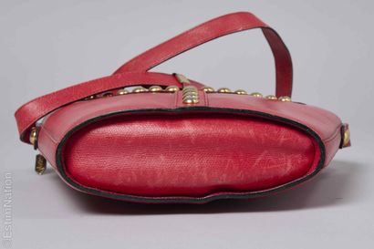 YVES SAINT LAURENT (COLLECTION AUTOMNE-HIVER...