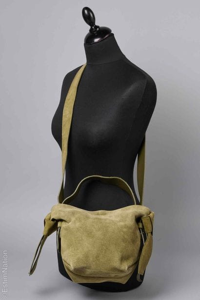 ACNE STUDIO
Iris green pigskin bag, interior...