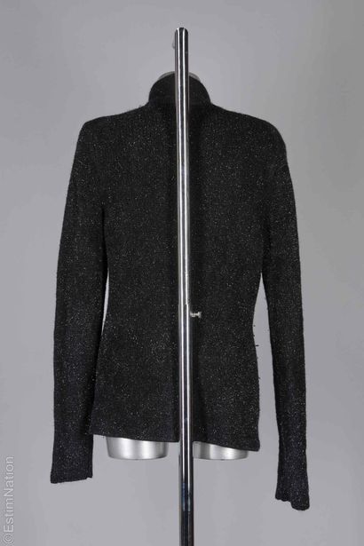 ERIC BOMPARD (MANQUE GRIFFE)
GILET en tricot...