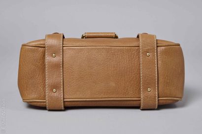 DOLCE & GABBANA
SAC en cuir grainé havane,...