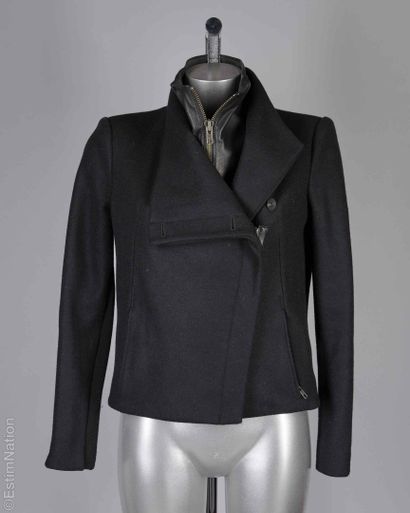HELMUT LANG
VESTE d'inspiration perfecto...