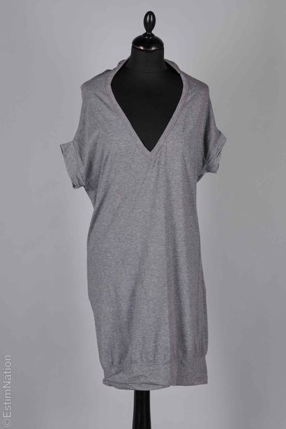 JUNYA WATANABE COMME DES GARÇONS
ROBE TEE...