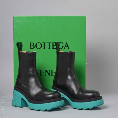 BOTTEGA VENETA
PAIR OF 