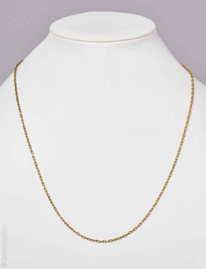 AUGIS. GOLD MEDAL AND METAL CHAIN
AUGIS -...