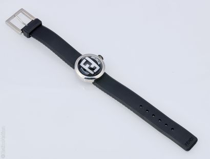 FENDI. 
Steel wristwatch, round case, smooth...