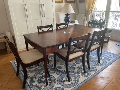 MOBILIER CLASSIQUE
Suite de 6 chaises en...