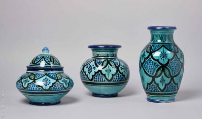 DECORATIONS MODERNES
Ensemble de vases modernes...