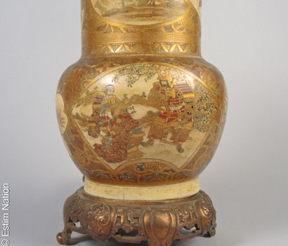 JAPAN
Earthenware vase with low body and...