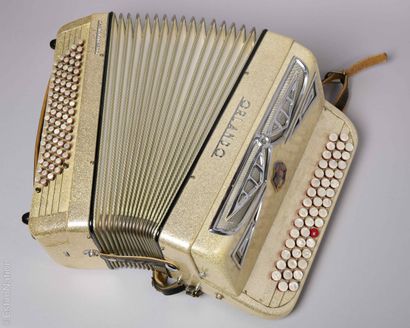 INSTRUMENT DE MUSIQUE 
ORLANDO - Castelfidardo...