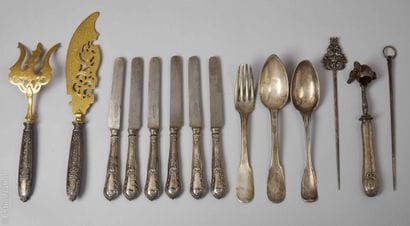 SILVERWARE - CUTLERY 
Cutlery set consisting...