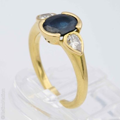 YELLOW GOLD SAPPHIRE AND DIAMOND RING
18K...