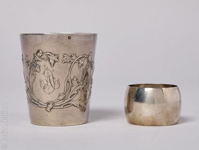 SILVERWARE - BOULENGER 
Flat-bottomed goblet...