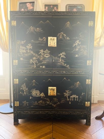 MOBILIER CLASSIQUE - ASIE
Meuble de télévision...
