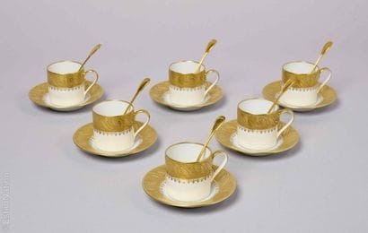 FRENCH PORCELAIN - LIMOGES
In a gift box,...
