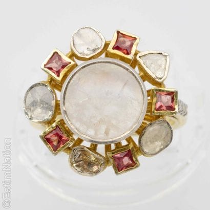 MOONSTONE RING
A 925/°° gold-plated silver...