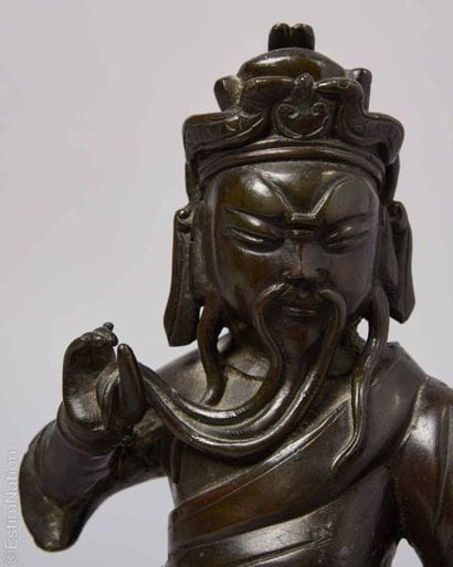 ASIA 
Bronze statuette of Guanyu, the guardian...