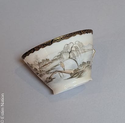 TABLEWARE - ASIA 
Set of nine porcelain cups...