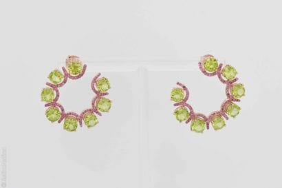 PERIDOT AND RUBY EARRINGS
A pair of 925/°°...