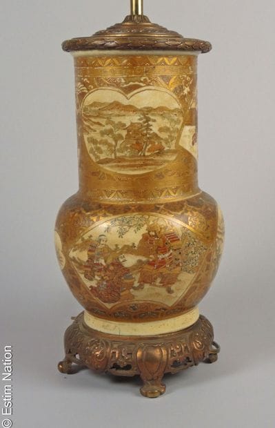 JAPAN
Earthenware vase with low body and...