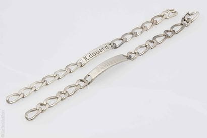 SET OF THREE SILVER BRACELETS
Set consisting...