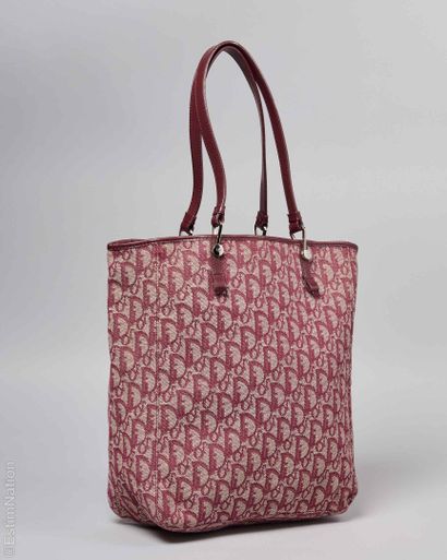 CHRISTIAN DIOR PAR JOHN GALLIANO (COLLECTION...