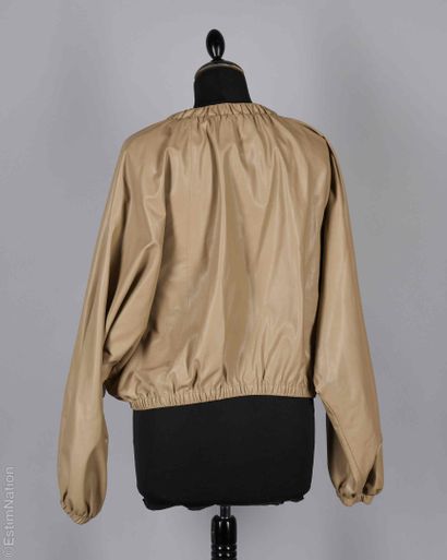 LANVIN EN BLEU (LICENSE JAPONAISE)
BLOUSON...