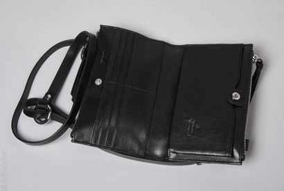 VIVIENNE WESTWOOD
SAC portefeuille agrémenté...