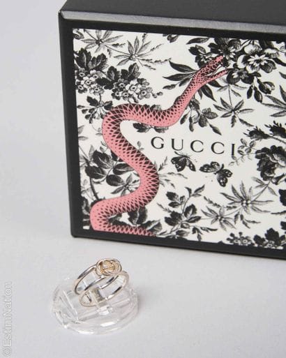 GUCCI
BAGUE en argent 925/°° la monture à...