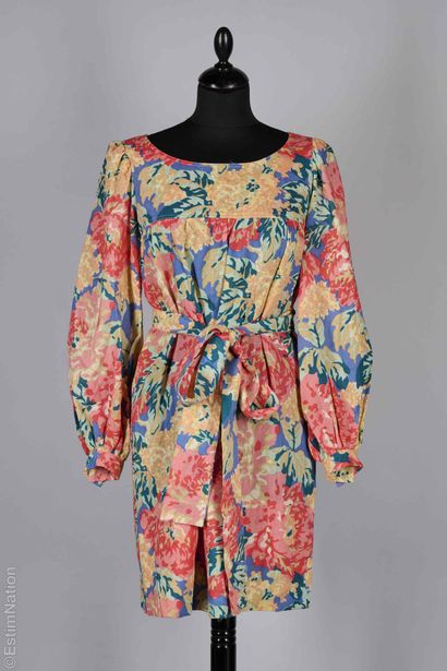 GUY LAROCHE, BADLEY MISCHKA
DEUX ROBES en...