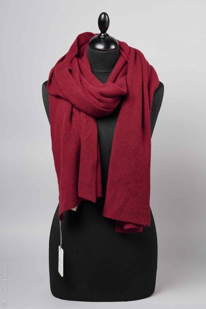 ERIC BOMPARD
ENSEMBLE en tricot cachemire...