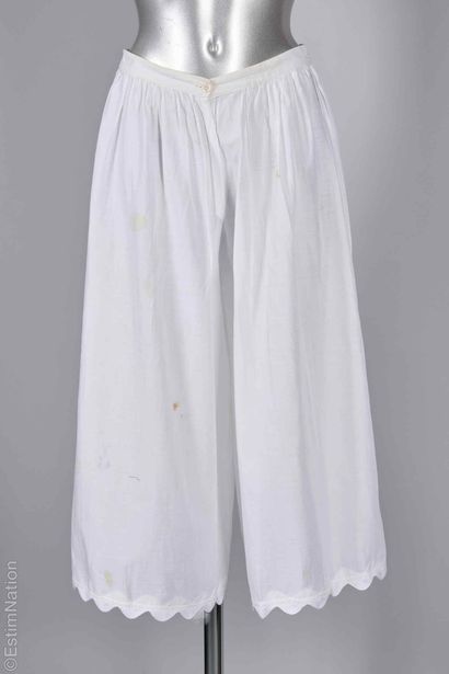 LANVIN CIRCA 1985, ANONYME
ENSEMBLE en piqué...