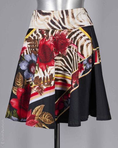 CLASS ROBERTO CAVALLI CIRCA 2003
JUPE évasée...