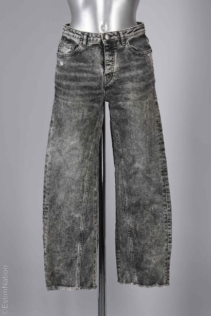 MICHAEL KORS, MAJE, BARBARA BUI
JEAN en denim...