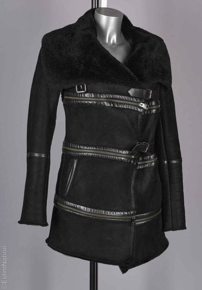 N.B. BY NATASHA & VANESSA
PEAU LAINEE en...