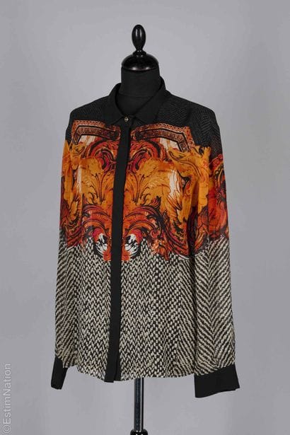 ROBERTO CAVALLI
BLOUSE en crêpe viscose imprimée...