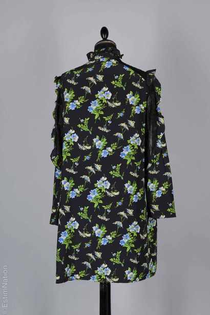SANDRO
ROBE en soie noire imprimée de fleurs...