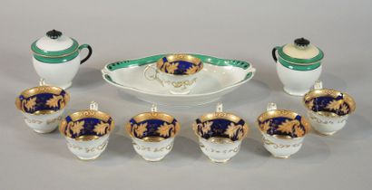 ARTS DE LA TABLE - PORCELAINE
Lot composé...