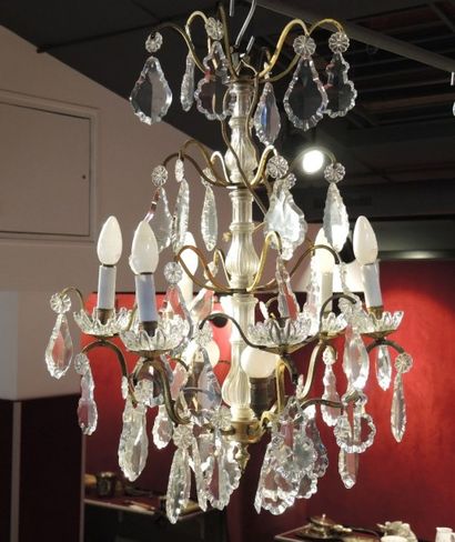 LUSTRE & APPLIQUES
Ensemble composé d'un...