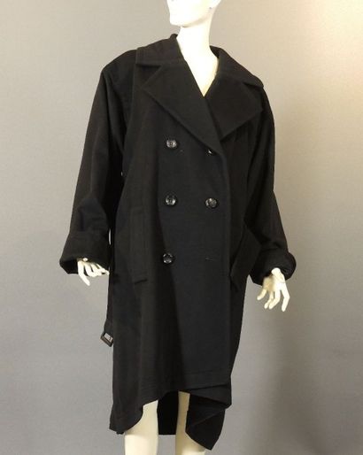 SAINT LAURENT RIVE GAUCHE
Manteau de femme...