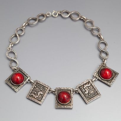 TRAVAIL FRANÇAIS - (années 1970)
Collier...