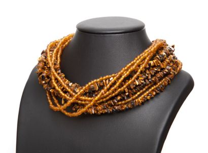Césarée - (années 1990)
Collier multi-rangs...