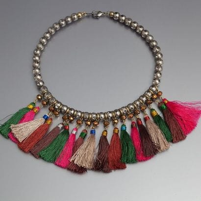 TRAVAIL FRANÇAIS - (années 1990)
Collier...