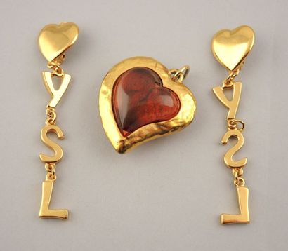 Yves Saint Laurent - (années 1990)
Lot comprenant...