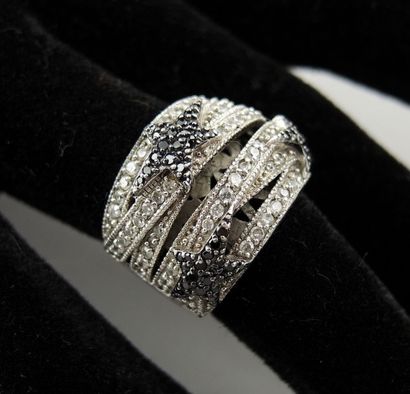 Thierry Mugler - 
Rare bague de défilé éditée...