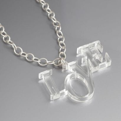 AL - (années 2000)
Collier-sautoir en mailles...